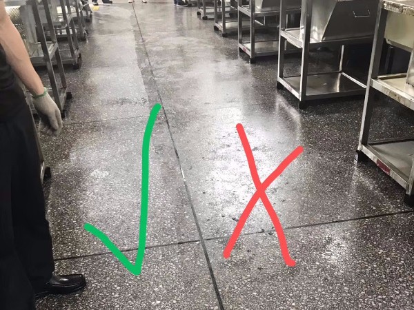 地面油污對比圖
